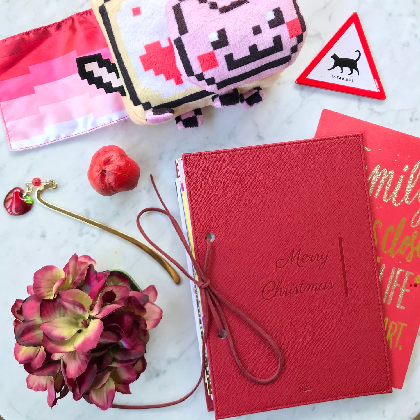 "Merry Christmas" Card Keeper Kit